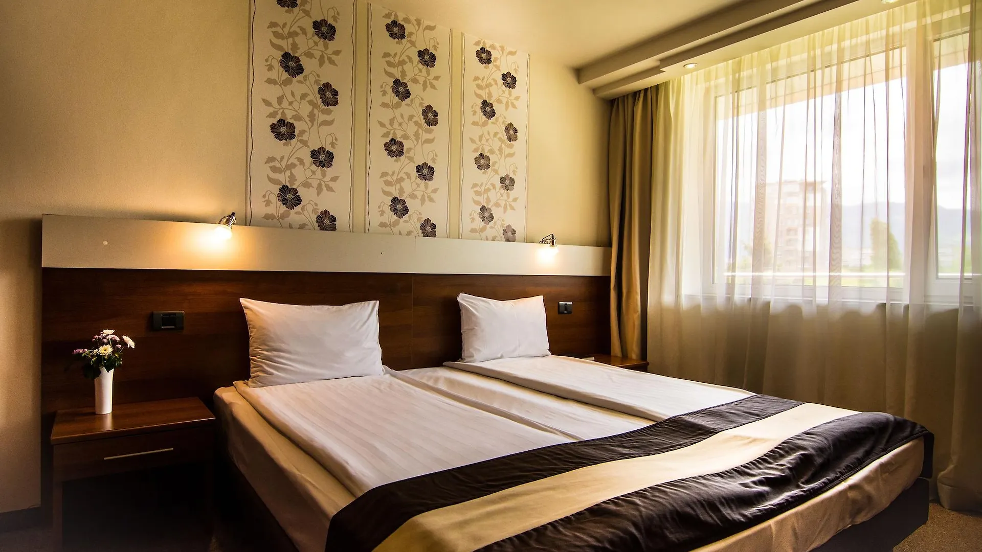 Hotel Forum - Free Parking Sofia