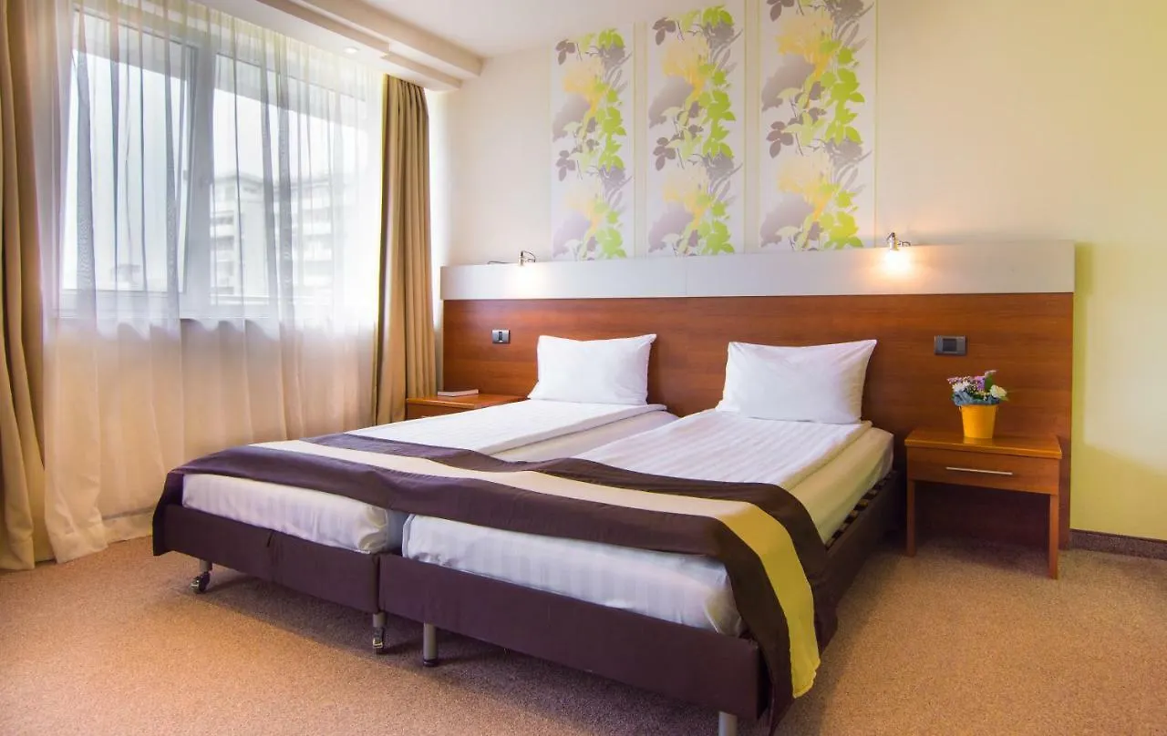 Hotel Forum - Free Parking Sofia Bulgaria